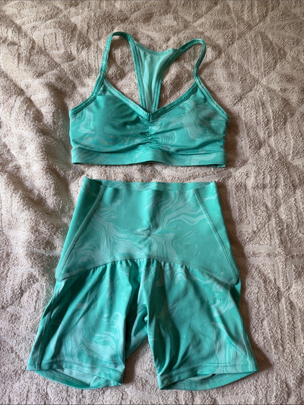 Gymshark Mint Green Seamless Racerback Bralette & High-Waist Bike Shorts